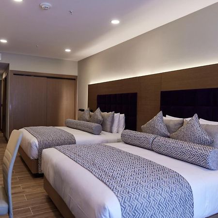 Hotel Yogh Hospitality Paramaribo Esterno foto