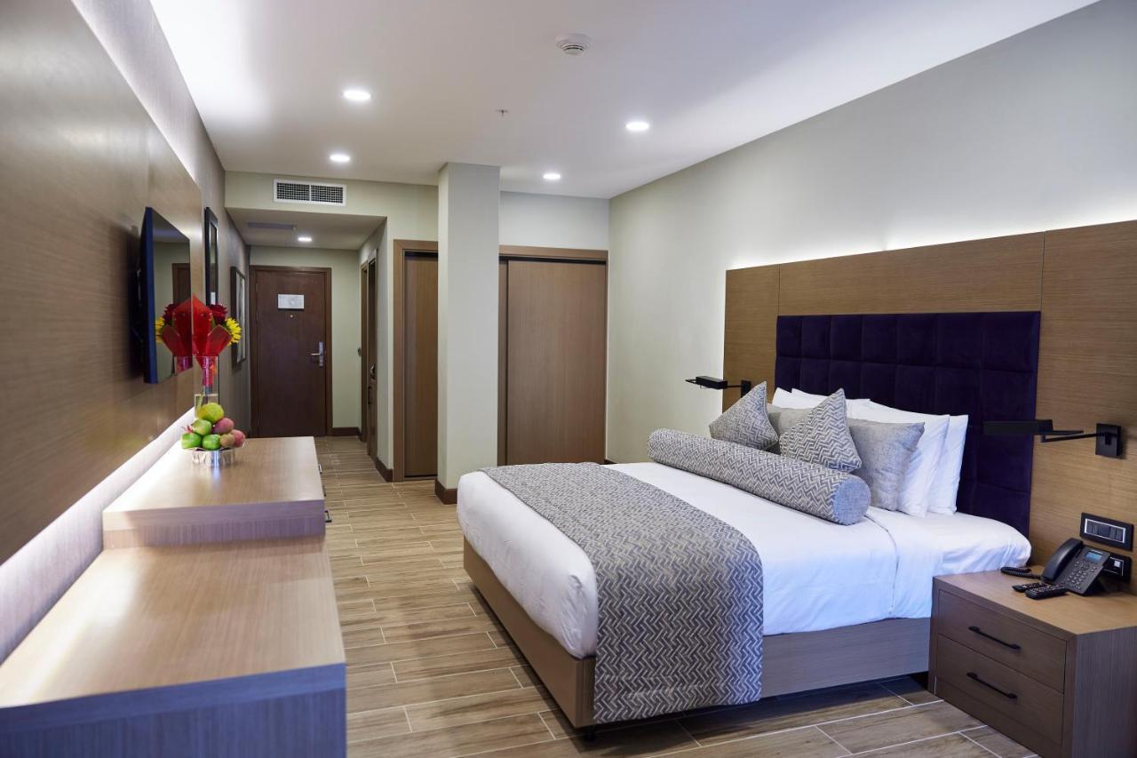 Hotel Yogh Hospitality Paramaribo Esterno foto