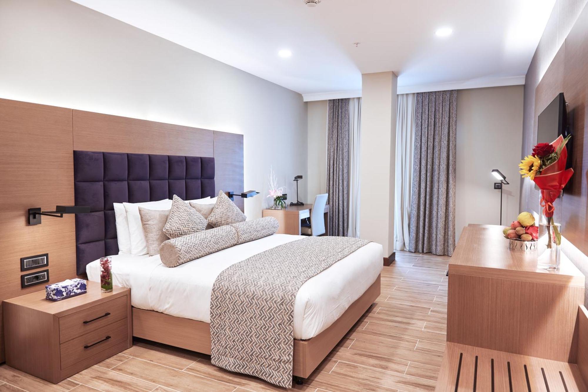 Hotel Yogh Hospitality Paramaribo Esterno foto