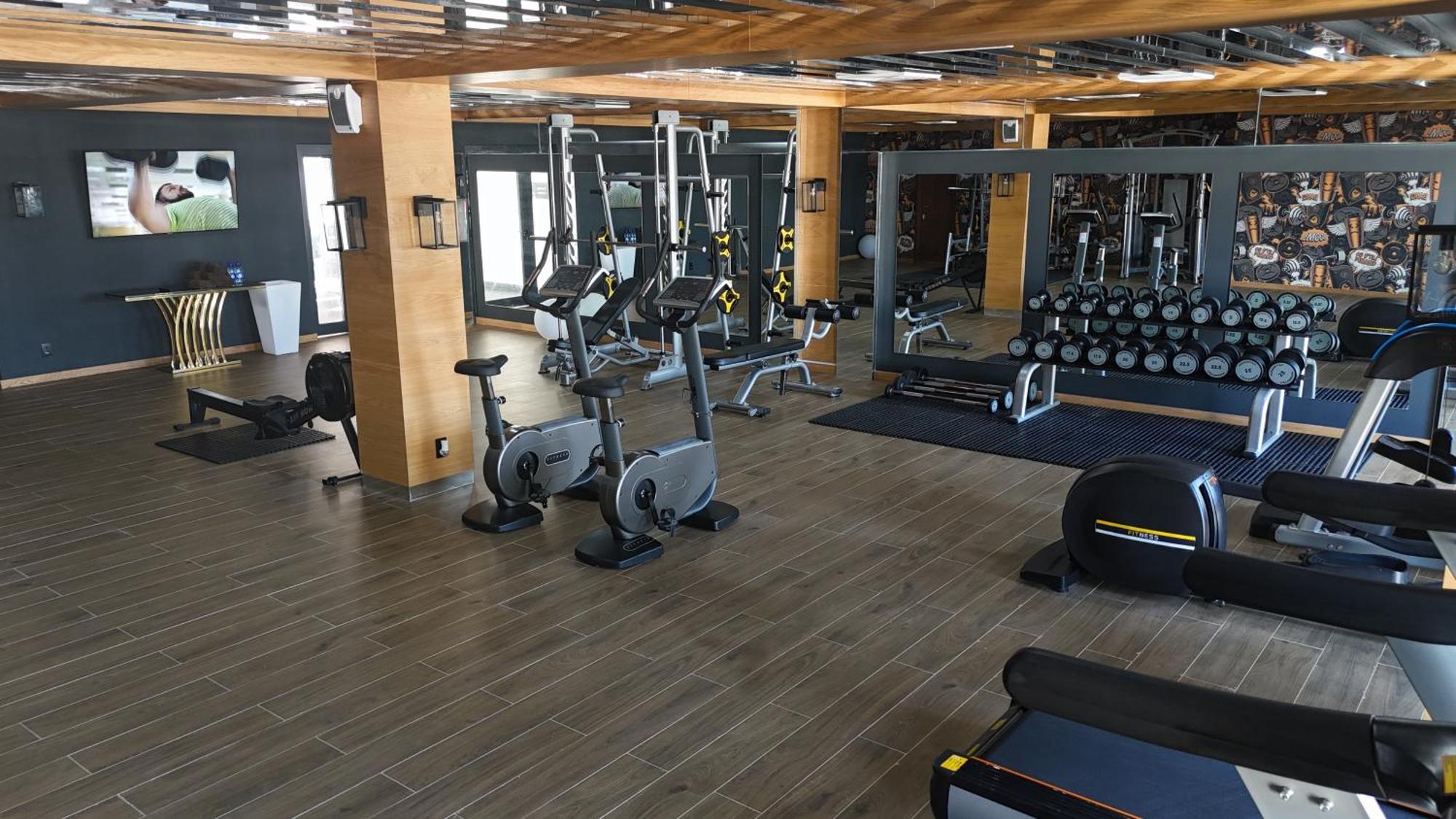 Hotel Yogh Hospitality Paramaribo Esterno foto